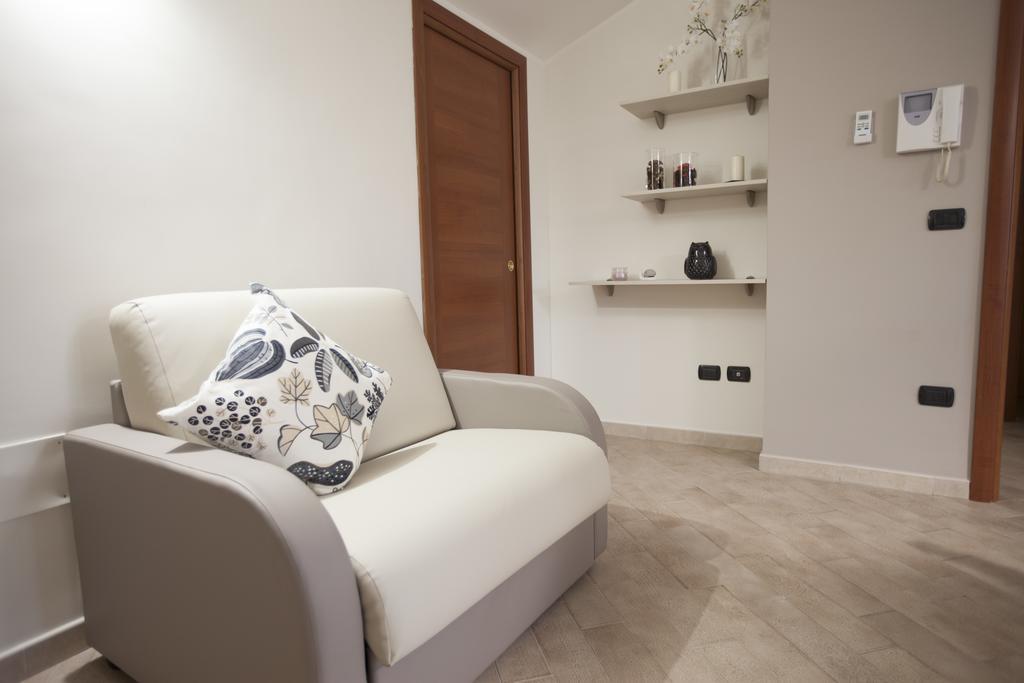 Amira Luxury Apartments Санта-Мария-Капуа-Ветере Экстерьер фото