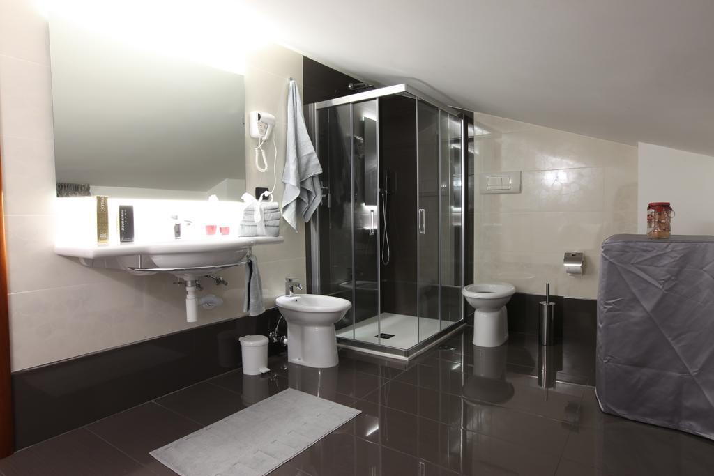 Amira Luxury Apartments Санта-Мария-Капуа-Ветере Экстерьер фото