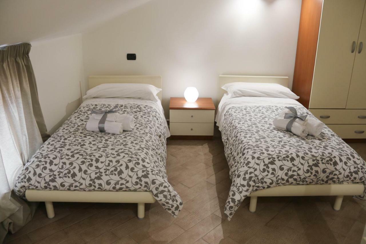 Amira Luxury Apartments Санта-Мария-Капуа-Ветере Экстерьер фото