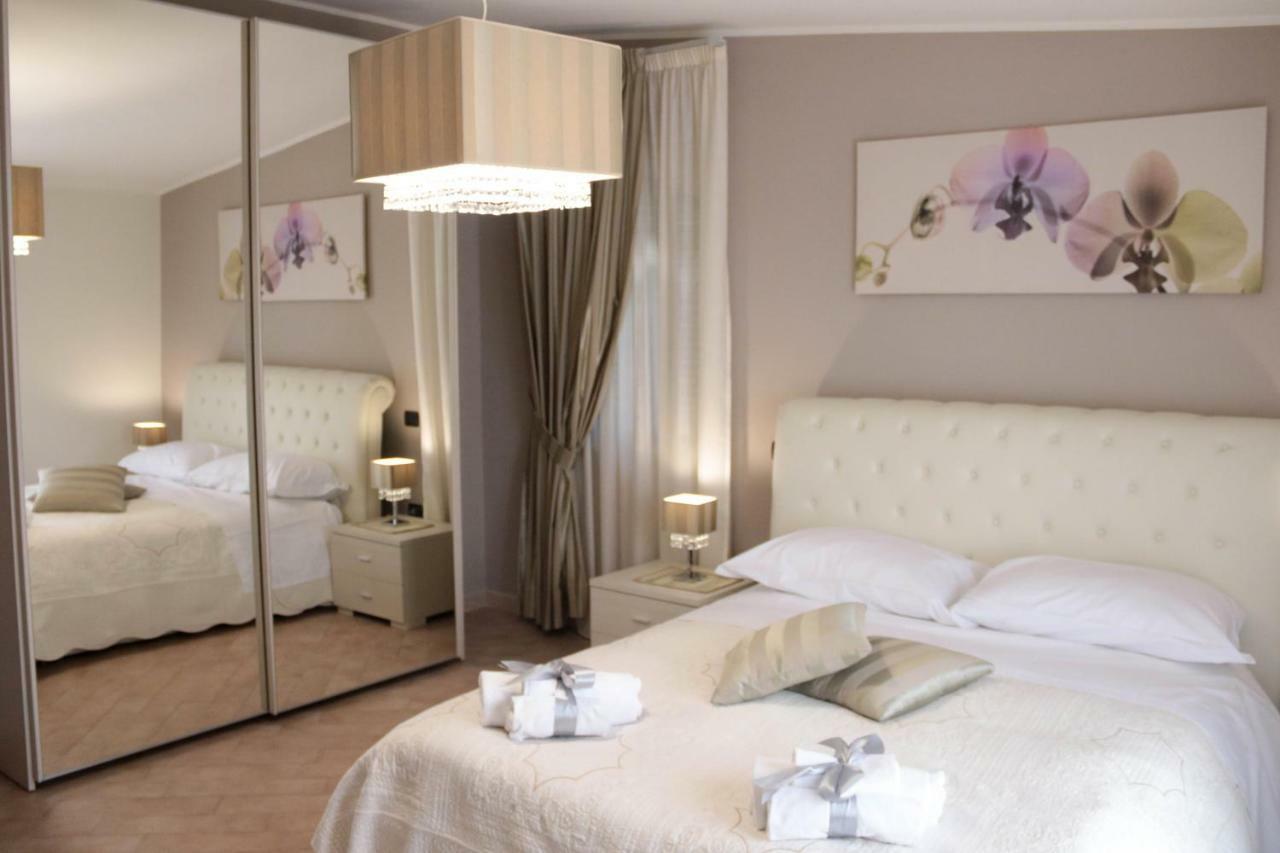 Amira Luxury Apartments Санта-Мария-Капуа-Ветере Экстерьер фото