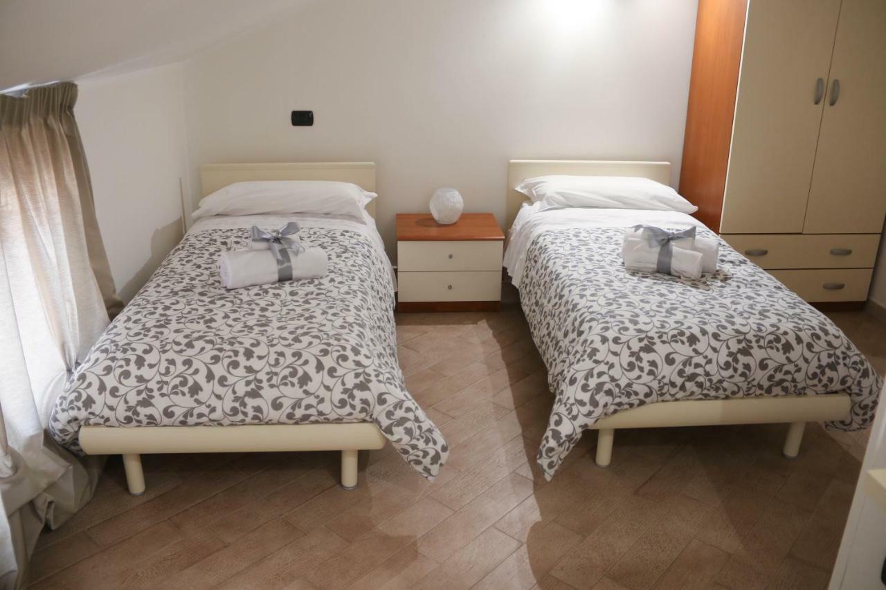 Amira Luxury Apartments Санта-Мария-Капуа-Ветере Экстерьер фото